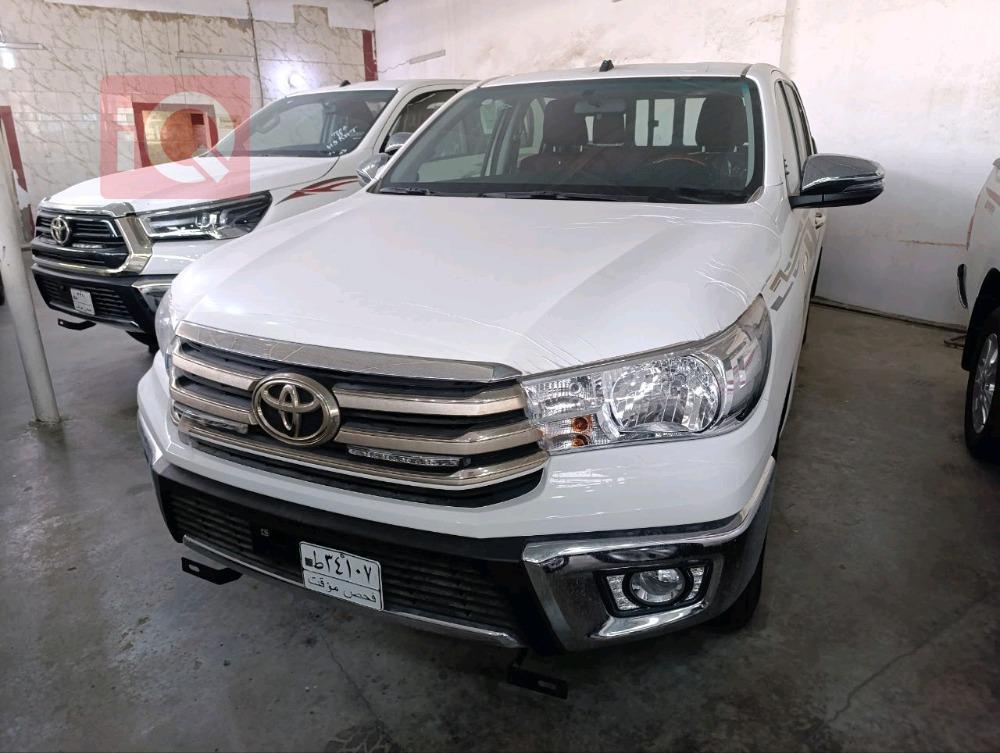 تويوتا هايلوكس